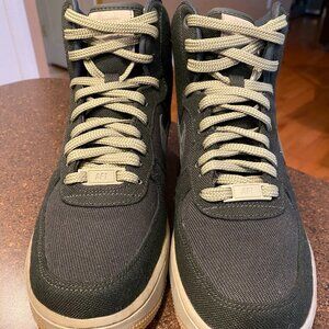 RARE FIND!! BRAND NEW NEVER WORN NIKE AIR FORCE 1 HIGH UTILITY